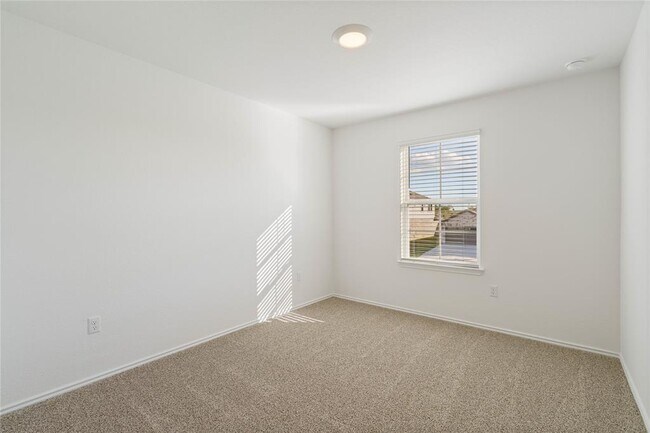 Building Photo - 18512 Cremello Dr