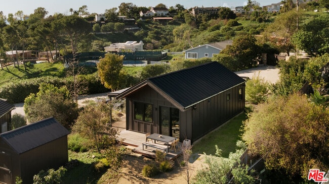 Building Photo - 5792 Calpine Dr