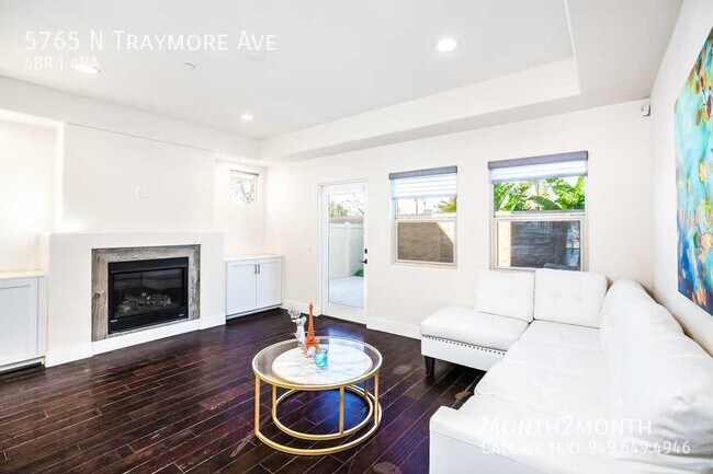 Building Photo - Azusa Views on Traymore
