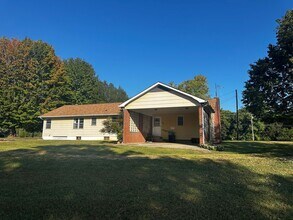 Building Photo - **Move-In Special !! 3 bed/ 2 bath rancher for rent. Hamblen/Jefferson County line.