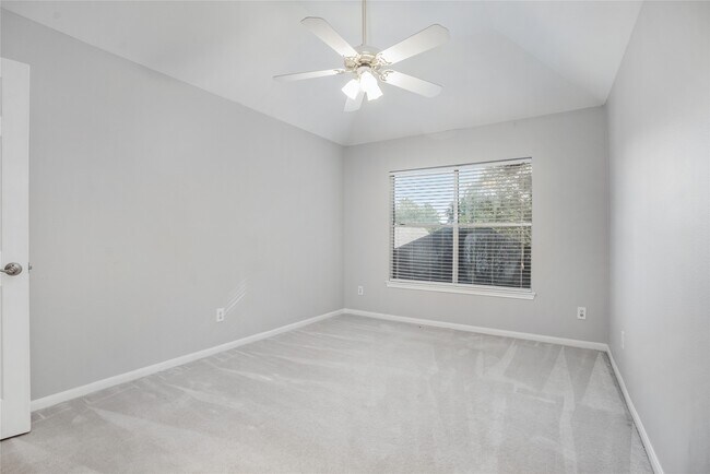 Building Photo - 122 Crystal Reef Dr