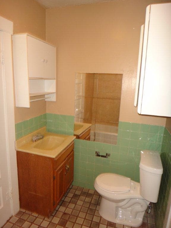 Building Photo - Great Central location home!  - Nice home ...