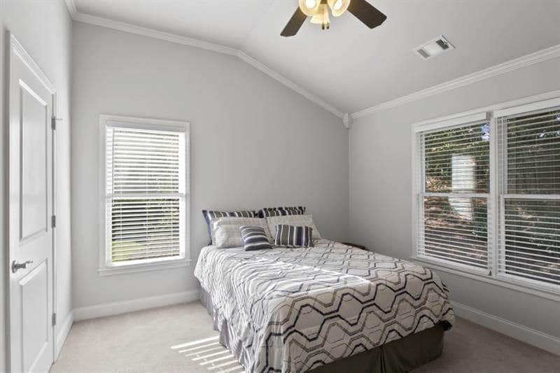 Building Photo - 5840 Vista Brook Dr