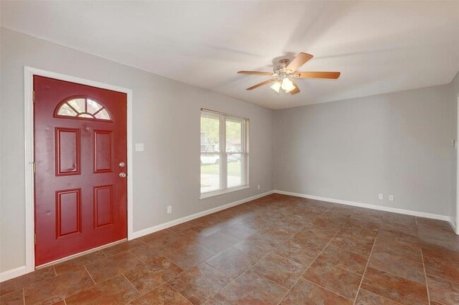 Building Photo - 8301 Franwood Ln