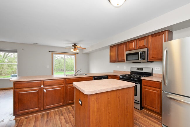 Building Photo - 25273 Faraday Rd