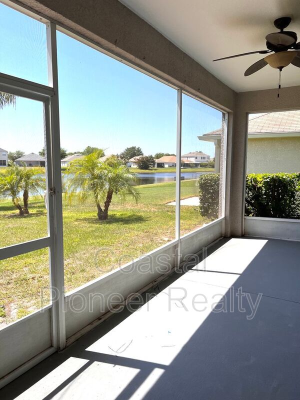Building Photo - 11404 Misty Isle Ln