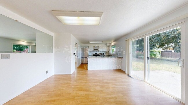 Building Photo - 2314 SE 53rd Ave