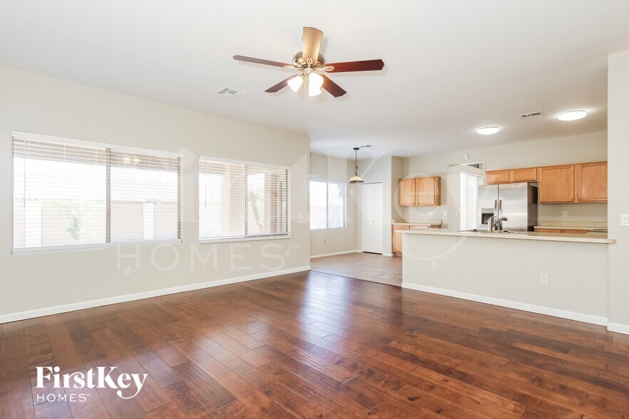 Building Photo - 14949 N 151st Dr