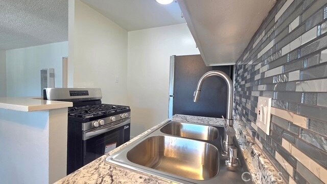 Building Photo - 1807 W Sumac Ln