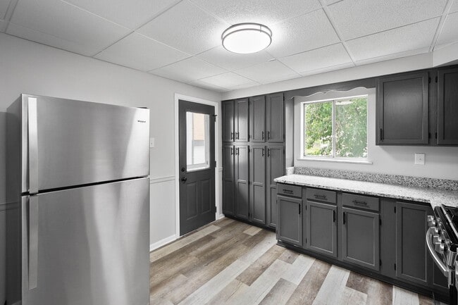 Building Photo - Gorgeous 3 bedroom home in Homestead avail...