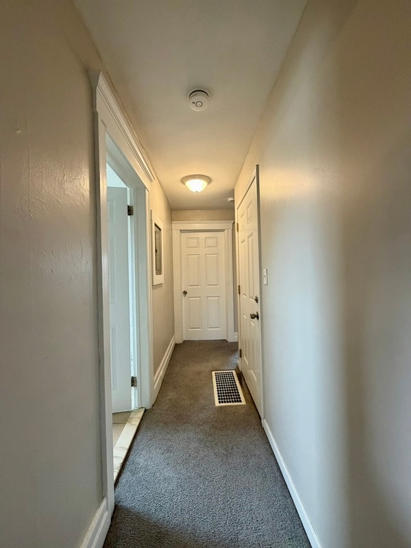 Building Photo - 82 Poplar St