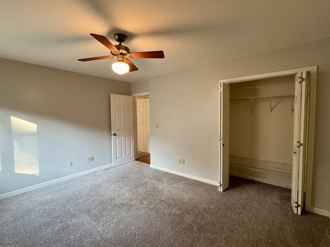 Building Photo - 212 Talah Ln