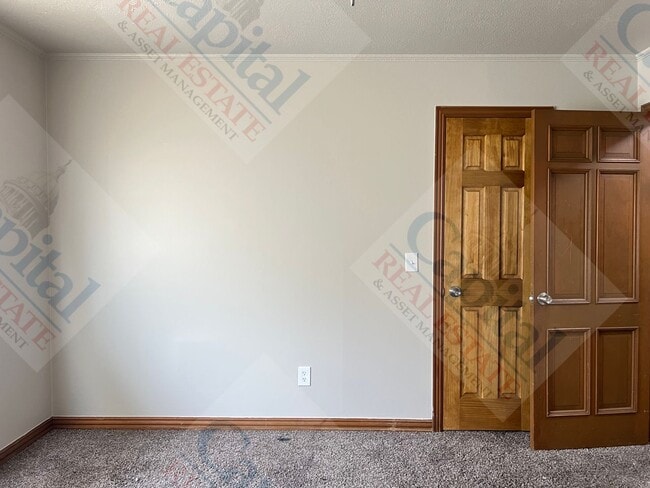 Building Photo - Spacious Home With Classic Charm