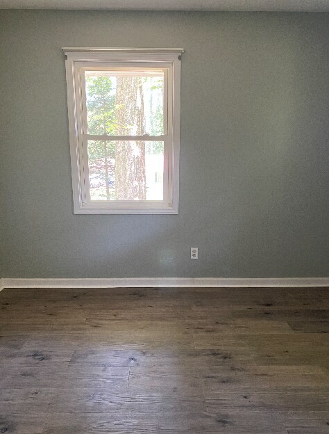 Building Photo - 3 Bedroom 2 Bathroom one level home.