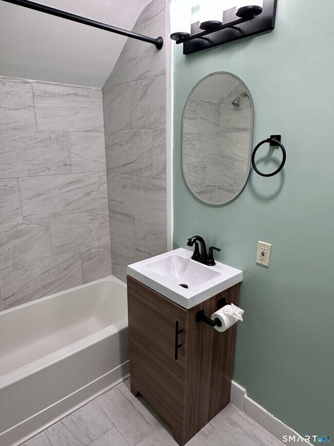 Building Photo - 24-26 Dean Ave