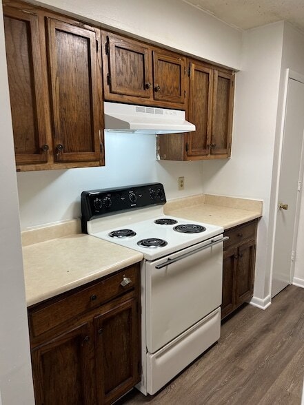 Building Photo - 113 Hillview Apt Dr