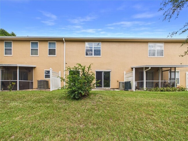 Building Photo - 16310 Fairford Palms Ct