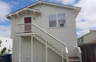 Building Photo - 649 McGinnis Cir