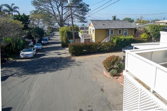 Building Photo - 31612 Santa Rosa Dr