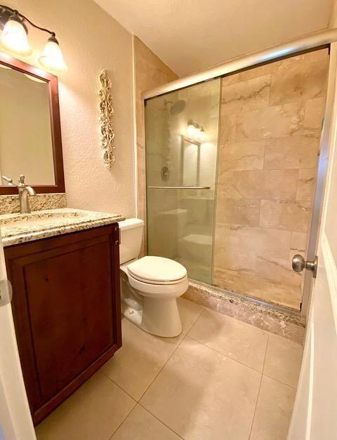 Building Photo - 731 Hummingbird Way