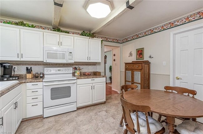 Building Photo - Ranch Home for Rent — $2,650/Month | $2,650 Security Deposit