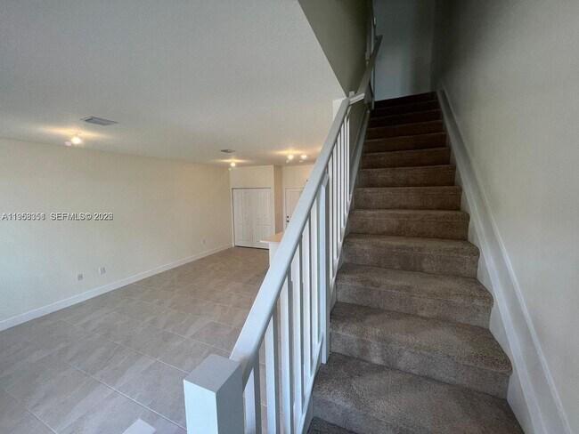 Building Photo - 4622 NW 83rd Path