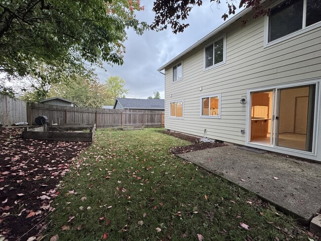 Building Photo - 4534 SW Pasadena St