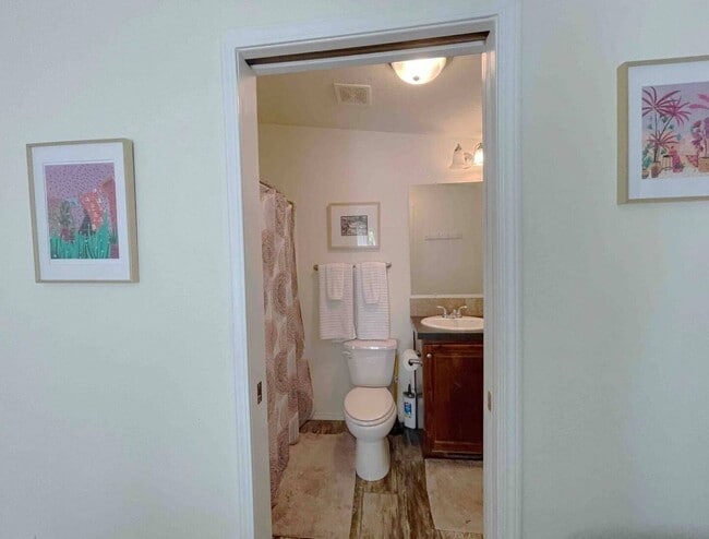 Building Photo - Spacious Home with 3 Bedroom | 2 Bath home...