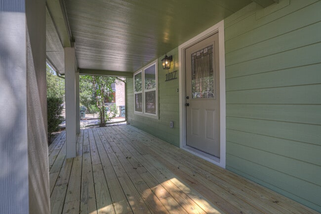 Building Photo - 1017 W Martin Luther King Dr