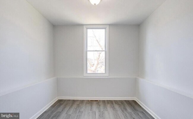 Building Photo - 3007 Oakley Ave