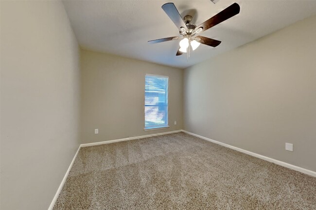 Building Photo - 70 N Creekmist Pl