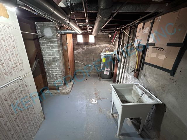 Building Photo - FREE RENT! Charming 3-Bedroom Retreat in P...