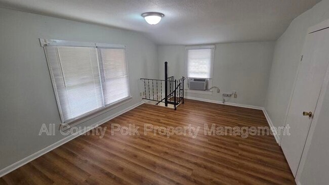 Building Photo - 933 S Missouri Ave