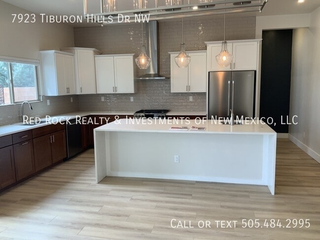 Building Photo - 7923 Tiburon Hills Drive NW