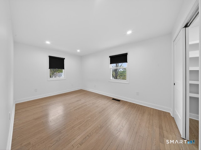 Building Photo - 20 Oakridge Rd