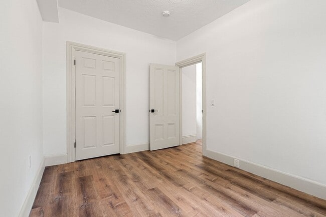 Building Photo - 107 Ellery St