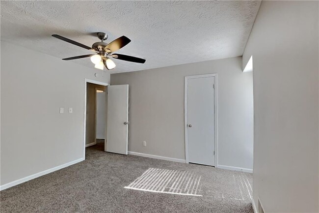 Building Photo - 3263 Holly Mill Run