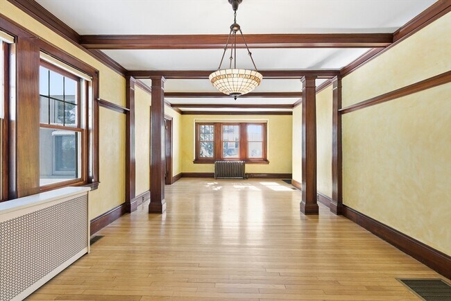 Building Photo - 7 Clyde Rd