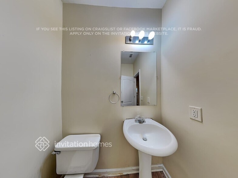 Building Photo - 2420 Brighton Ct