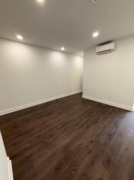 Building Photo - 2028 Druid Hill Ave