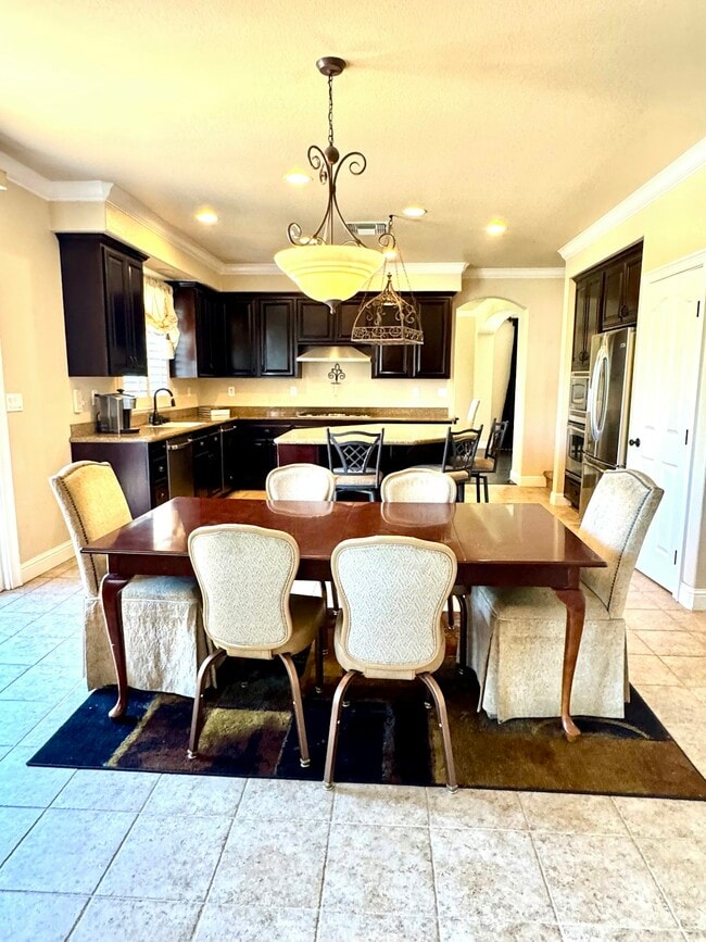 Building Photo - 1617 Baroness Way