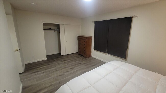Building Photo - 2400 El Brio Ct