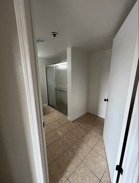 Building Photo - 12221 W Bell Rd