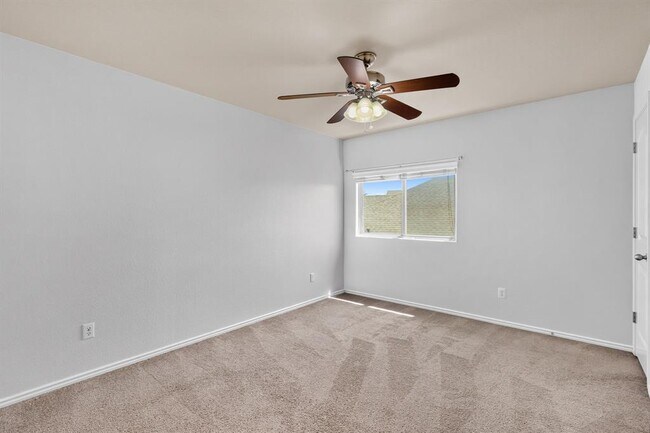 Building Photo - 2627 Garlic Creek Dr