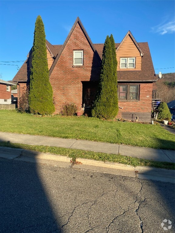 Building Photo - 44 Colville Ave