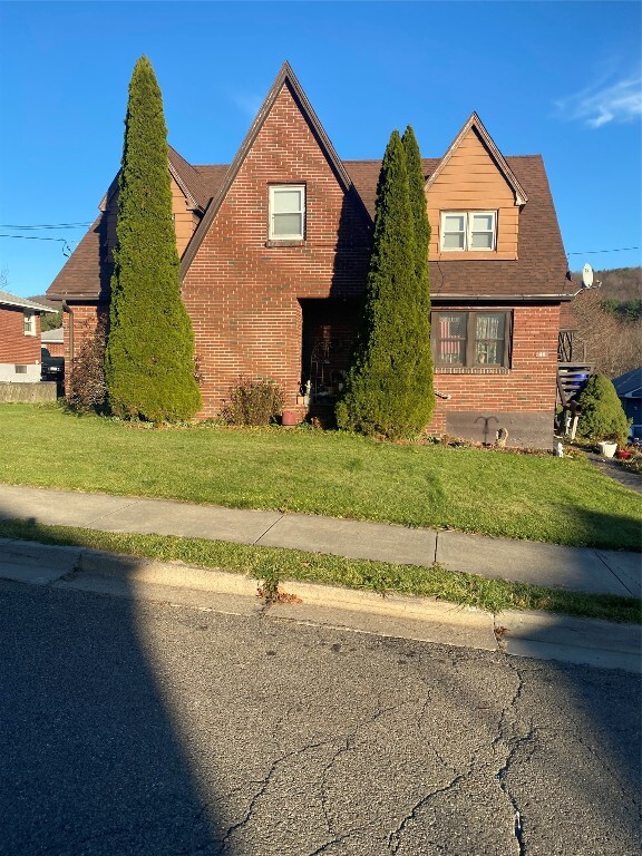 Primary Photo - 44 Colville Ave