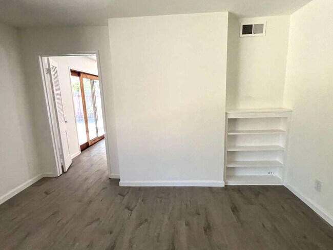 Building Photo - 3736 Orangerie Way