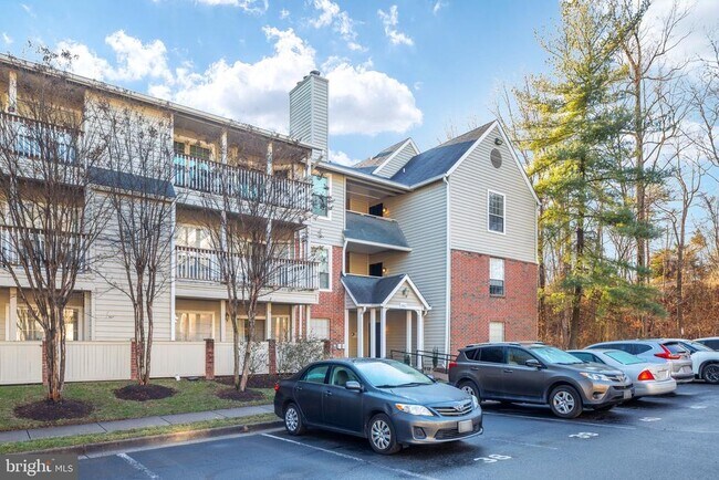 Building Photo - 3922 Penderview Dr