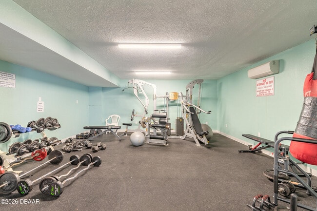 Building Photo - 935 S Atlantic Ave