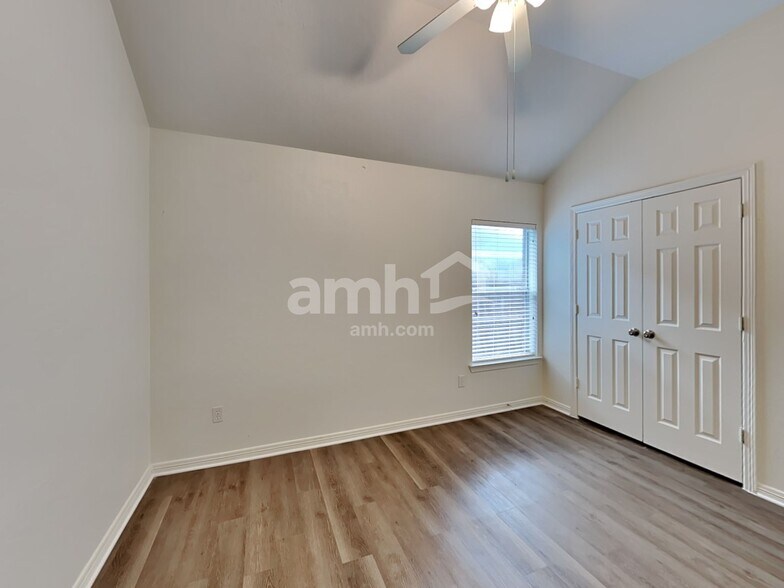 Building Photo - 6170 Galloway Ln